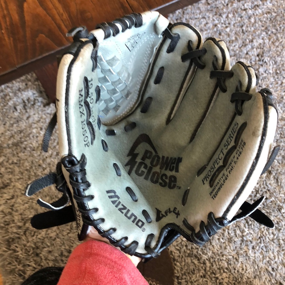 Mizuno Prospect Softball Glove